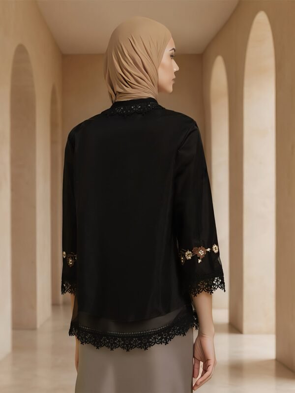 50c1a5f5-a57f-4d64-b247-030a1fe1f80c.jpg Embroidered Modern Kebaya Top