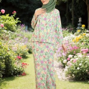 c78ffa7e-0a63-4cb3-a2ee-9011f3204f69.jpg Elegant Floral Print Two-Piece Set
